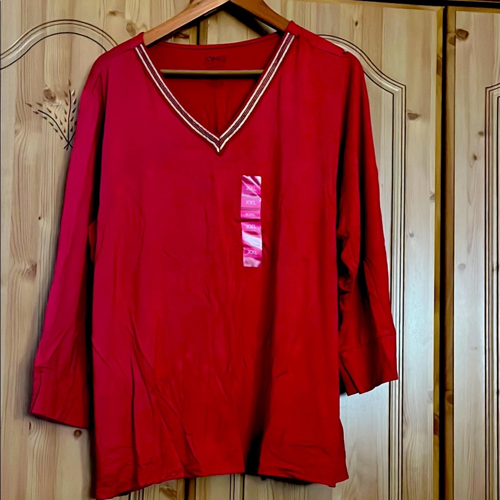Jones New York Signature Red 3/4 sleeve. NWT